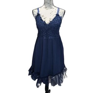 Davi & Dani Navy Blue Lace Crochet Flowy Dress‎- Size Small